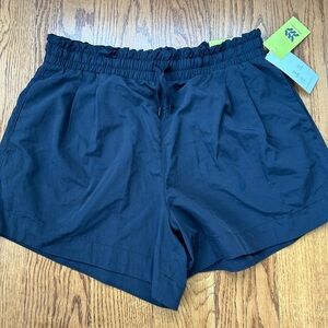 Brand new all in motion high rise black shorts medium